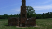 PICTURES/Petersburg Battlefield - Petersburg, VA/t_Ft. Morton - Taylor Plantation Slave Quarters.JPG